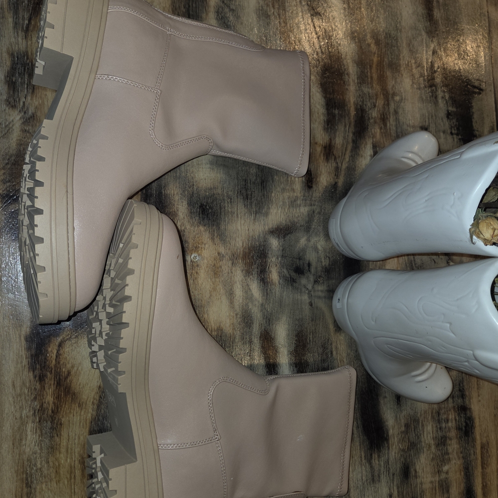 SHEIN Tan Winter Boots